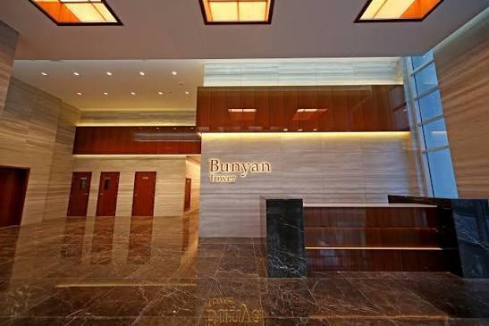 Bunyan Tower: Lobby