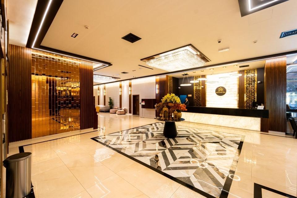 Astoria Residence: Lobby