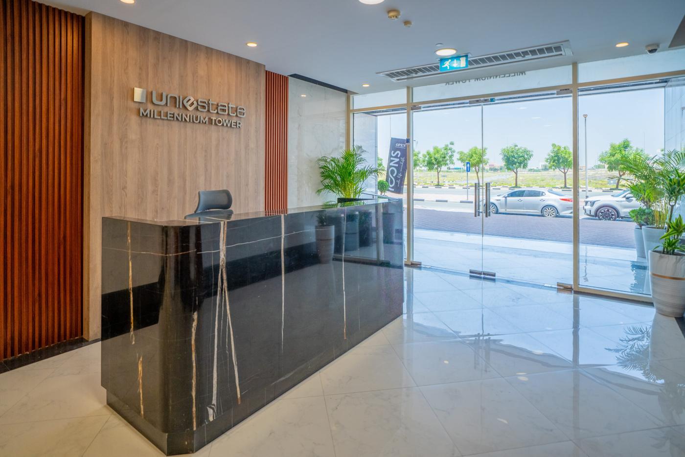 Uniestate Millennium Tower: Lobby