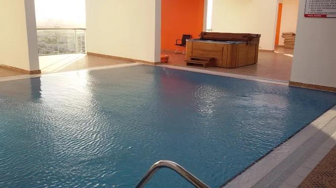 Binghatti Residence: Pool