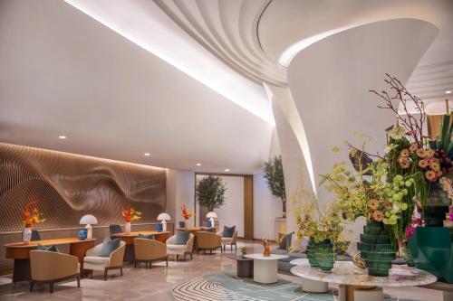 Harbour Gate: Lobby