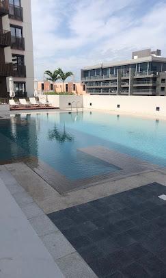 Eaton Place: Pool