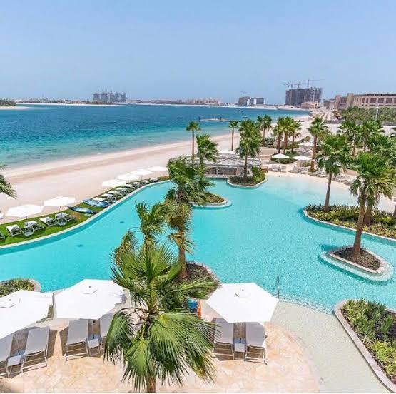 Serenia Residences: Pool
