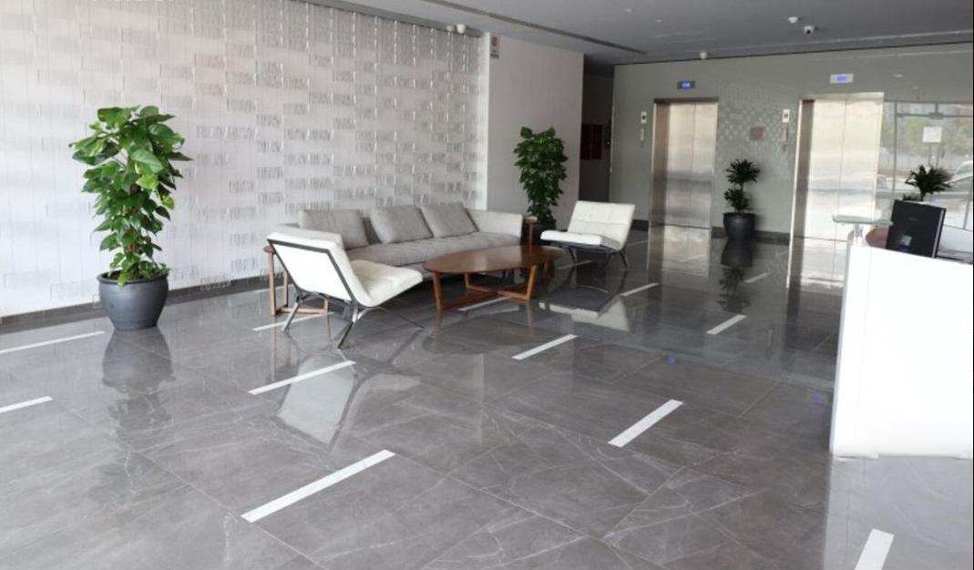 Avenue Residence: Lobby