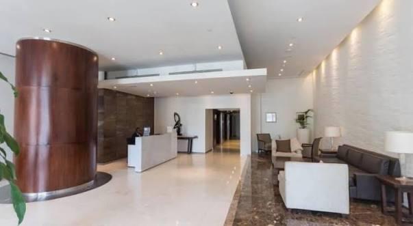 Burj Views: Lobby